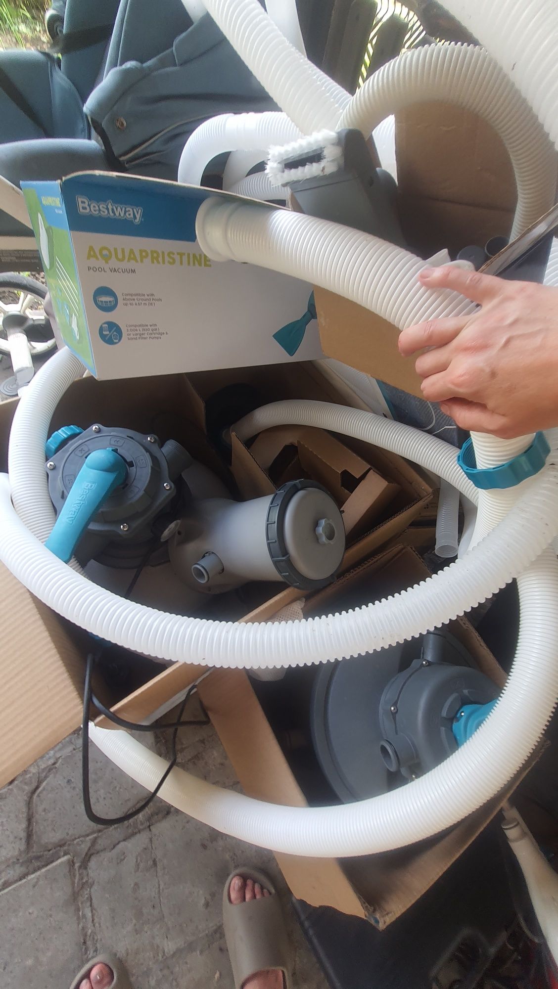 Filtr, pompa,odkurzacz  do basenu Bestway – jak nowe, użyte 1 raz!