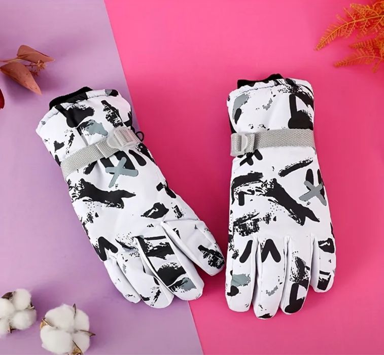 Лижні рукавиці унісекс нові в різних кольорах