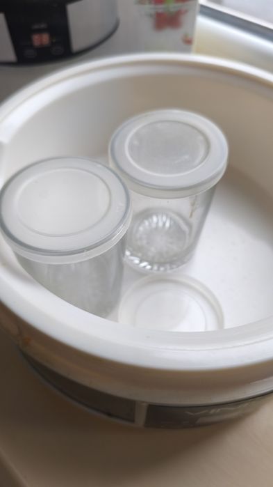 Йогуртниця електрична