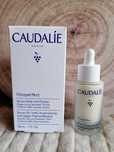 Serum do twarzy Vinoperfect Claudalie.