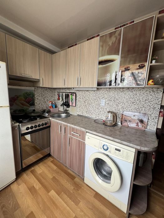 3 комнатная квартира Шевченковский Чаривная улица