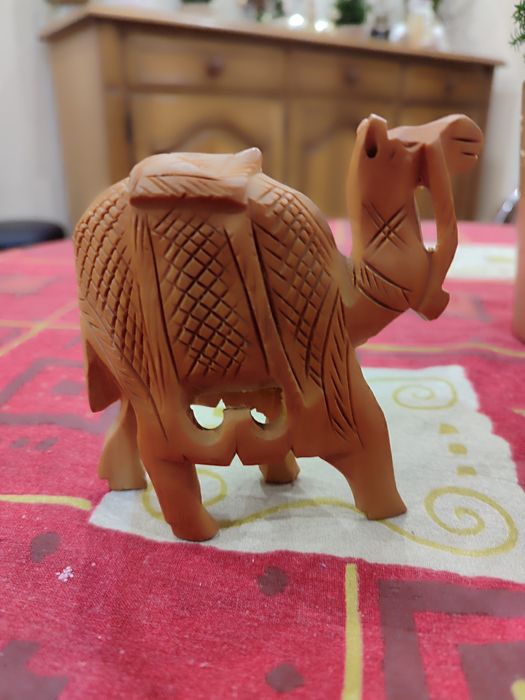 Wielbłąd,rękodzieło w drewnie