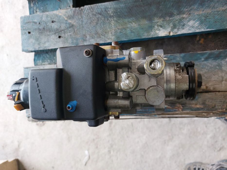 Bomba injectora Ford Transit 2.5 td lucas