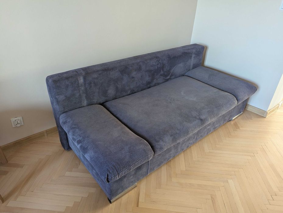 Sofa oddam za darmo