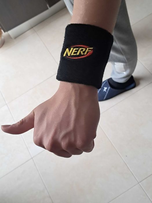 2 Punhos marca NERF