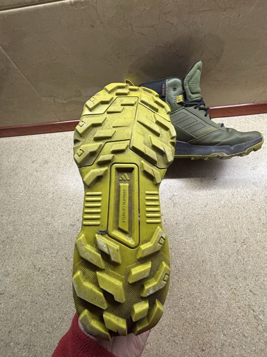 Adidas Terrex Unity Lea Mid чоботи черевики 43