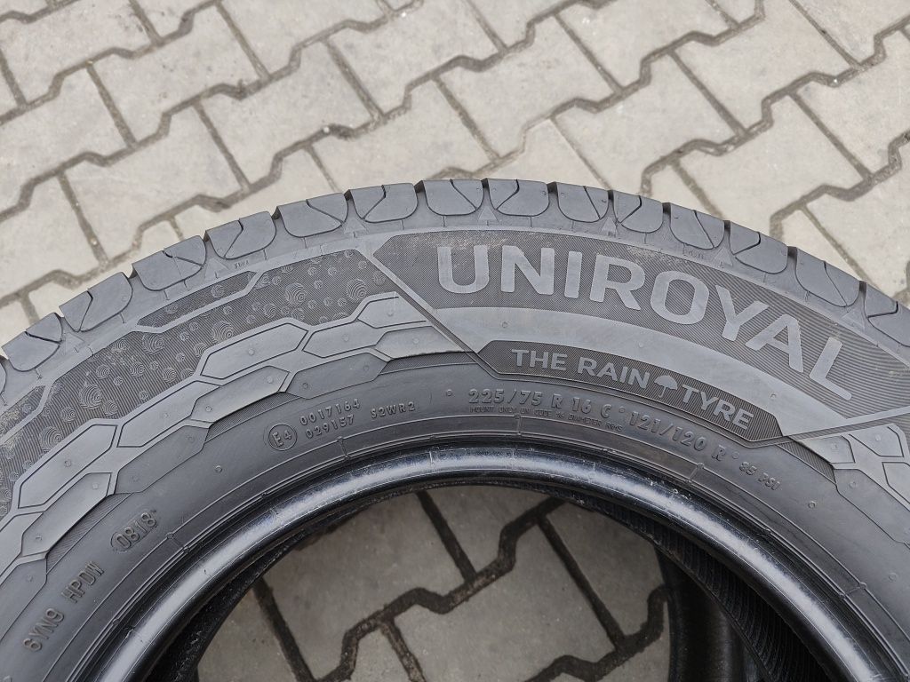 225/75/16C Uniroyal Rain Expert 3