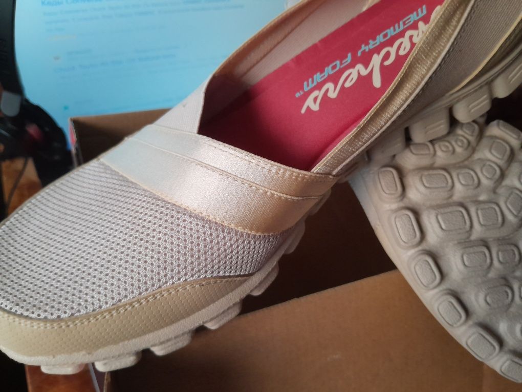 Слипоны Skechers