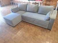 Sofá Chaise Longue com cama cinza claro
