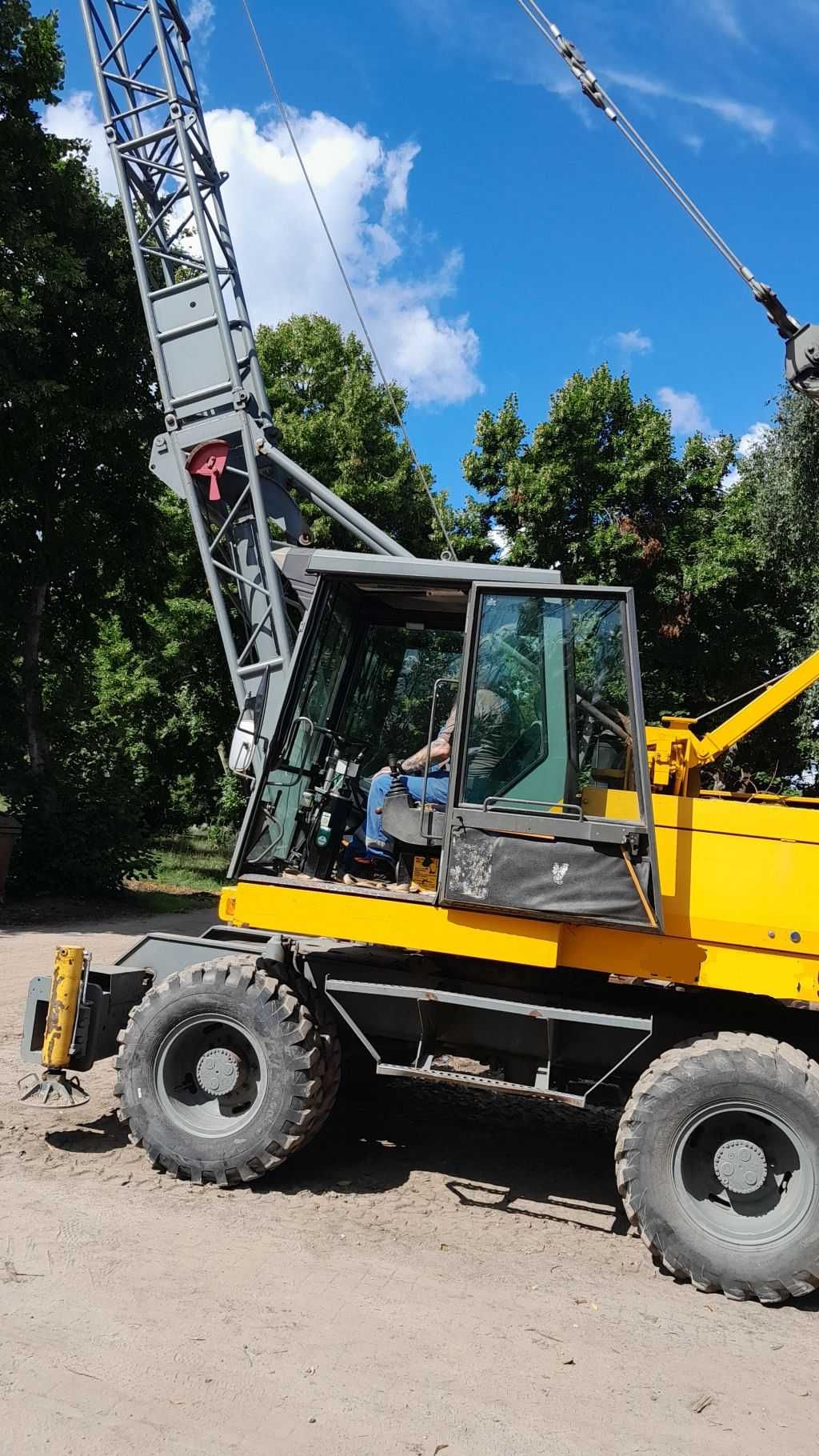 Dźwig kołowy Sennebogen S 612M