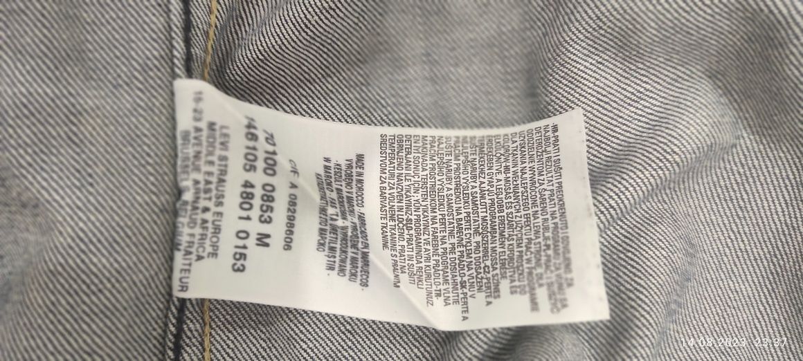 Продам джинсовий піджак Levi's