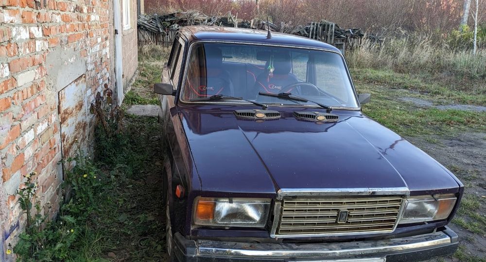 Автомобіль ВАЗ 2107