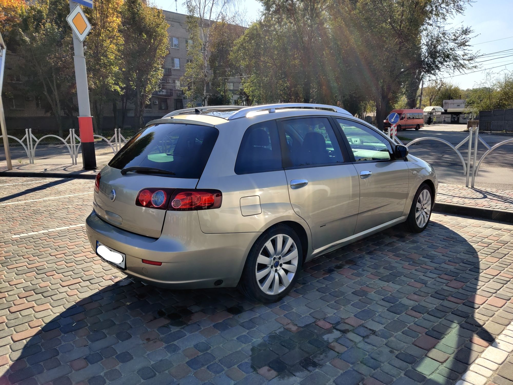 Продам Fiat Croma II 2.2 16V Emotion 2006 года Design by Giugiaro