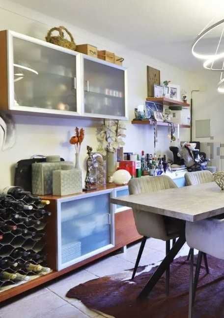 Conjunto de Aparador de sala + Louceiro de parede + 2 Prateleiras
