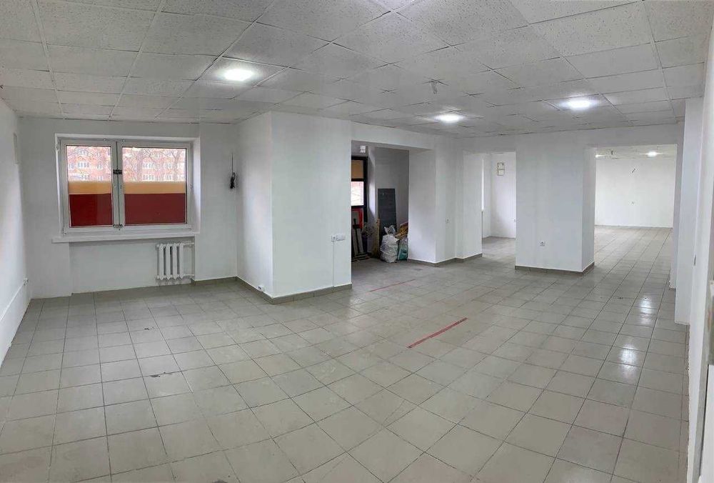 Аренда под магазин-салон, 10-80м.кв. р-н пл.Свободы