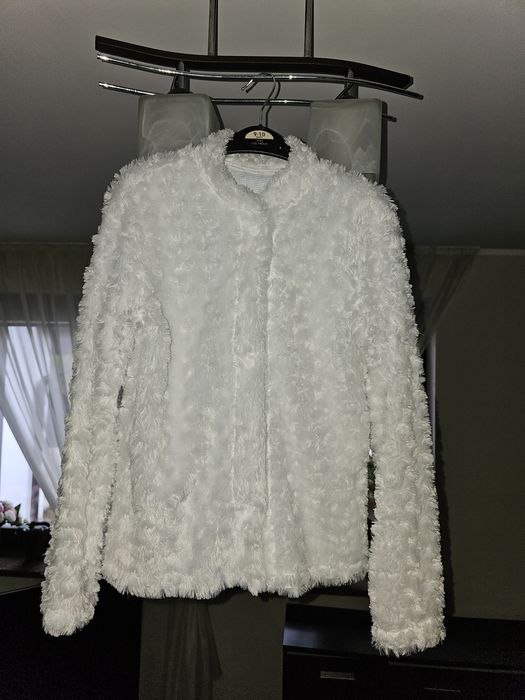 Alba komunijna dla dziewczynki z bolerkiem i rękawiczkami rozm 152/158