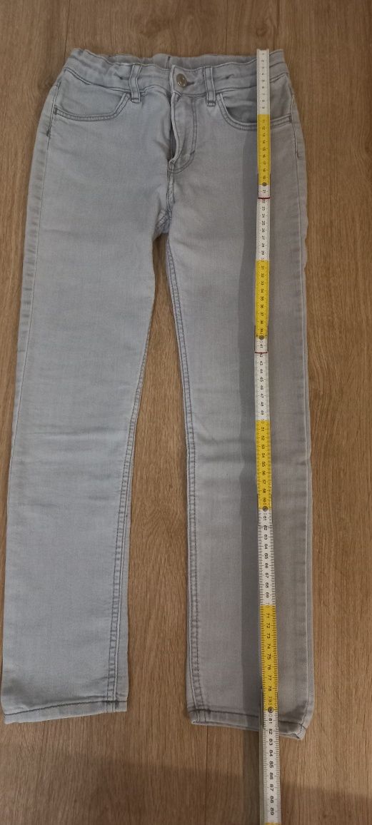 Spodnie jeansy C&A szare 140cm.