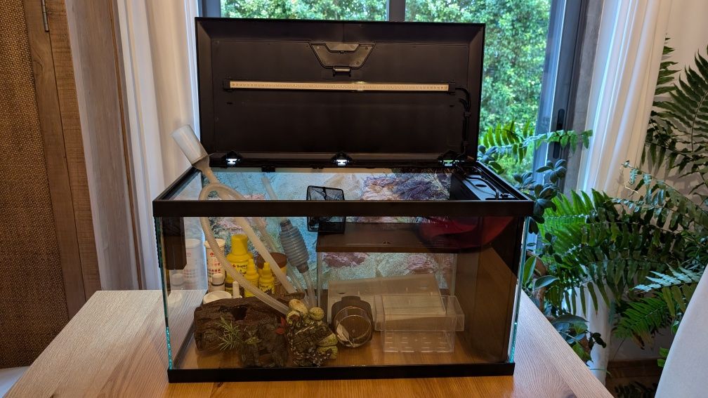 Aquário Ciano 60 LED com acessórios