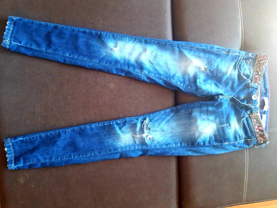 Продам фирменные модные джинсы рванки Zara Terranova