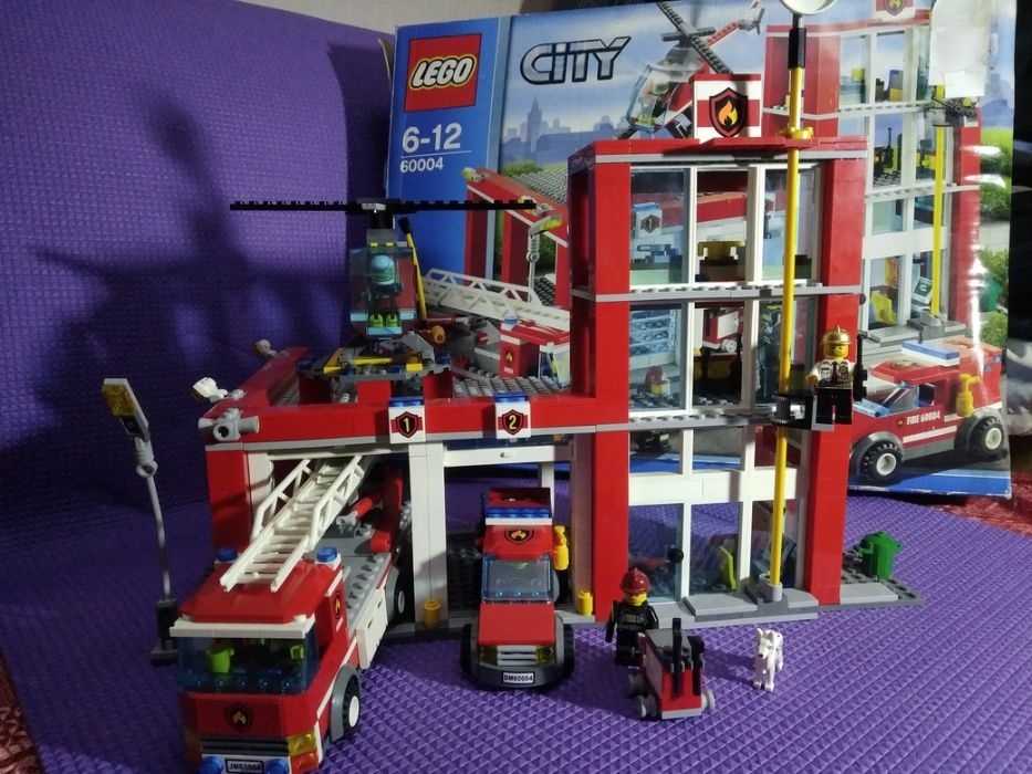 LEGO City: Лего Пожарная часть 60004 продам