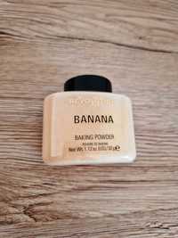 NOWY -puder sypki - Makeup Revolution Baking Powder kolor: BANANA