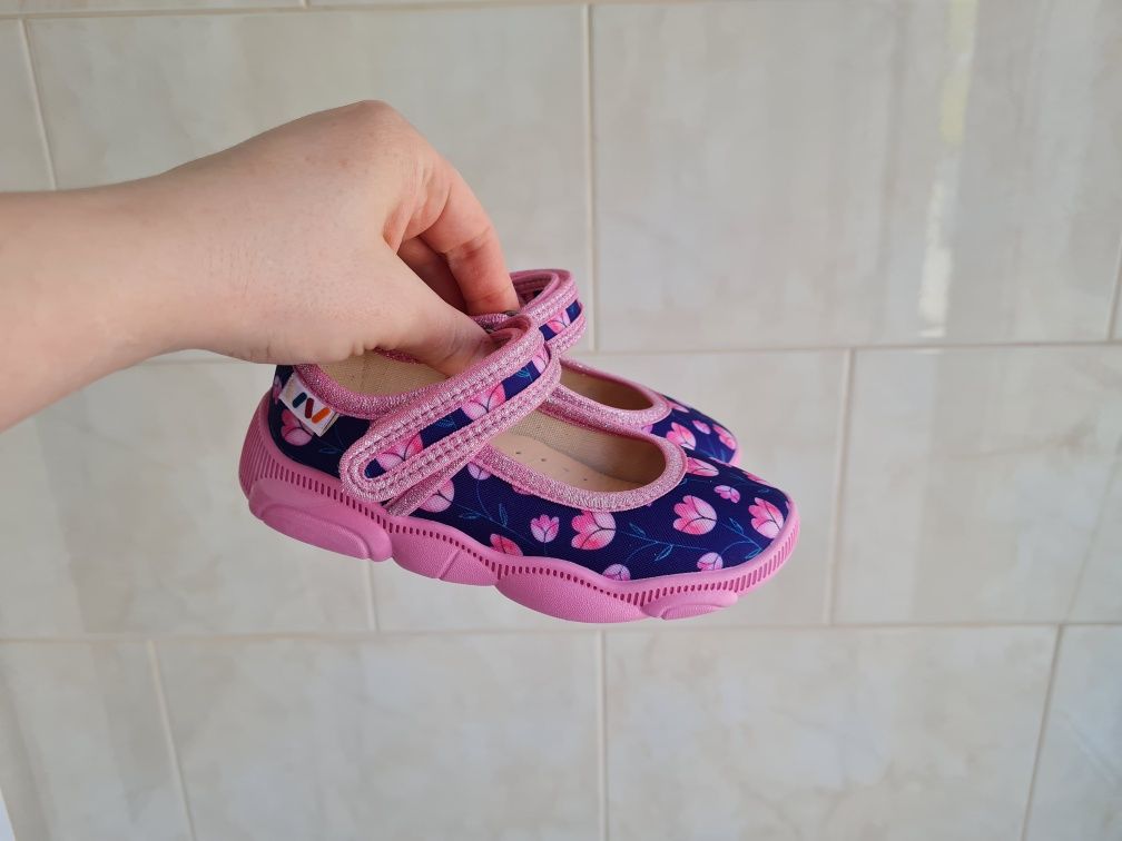 Weestep, р. 22 - 32, текстильні тапочки для садочка, для дівчаток,