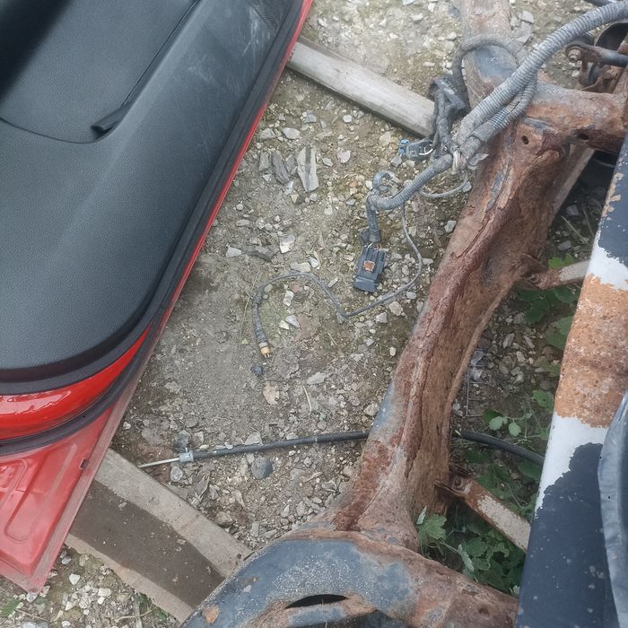 Двері праві Нісан ноте  Nissan note