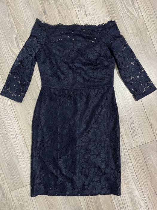 Nowa granatowa koronkowa sukienka, r. M,38
