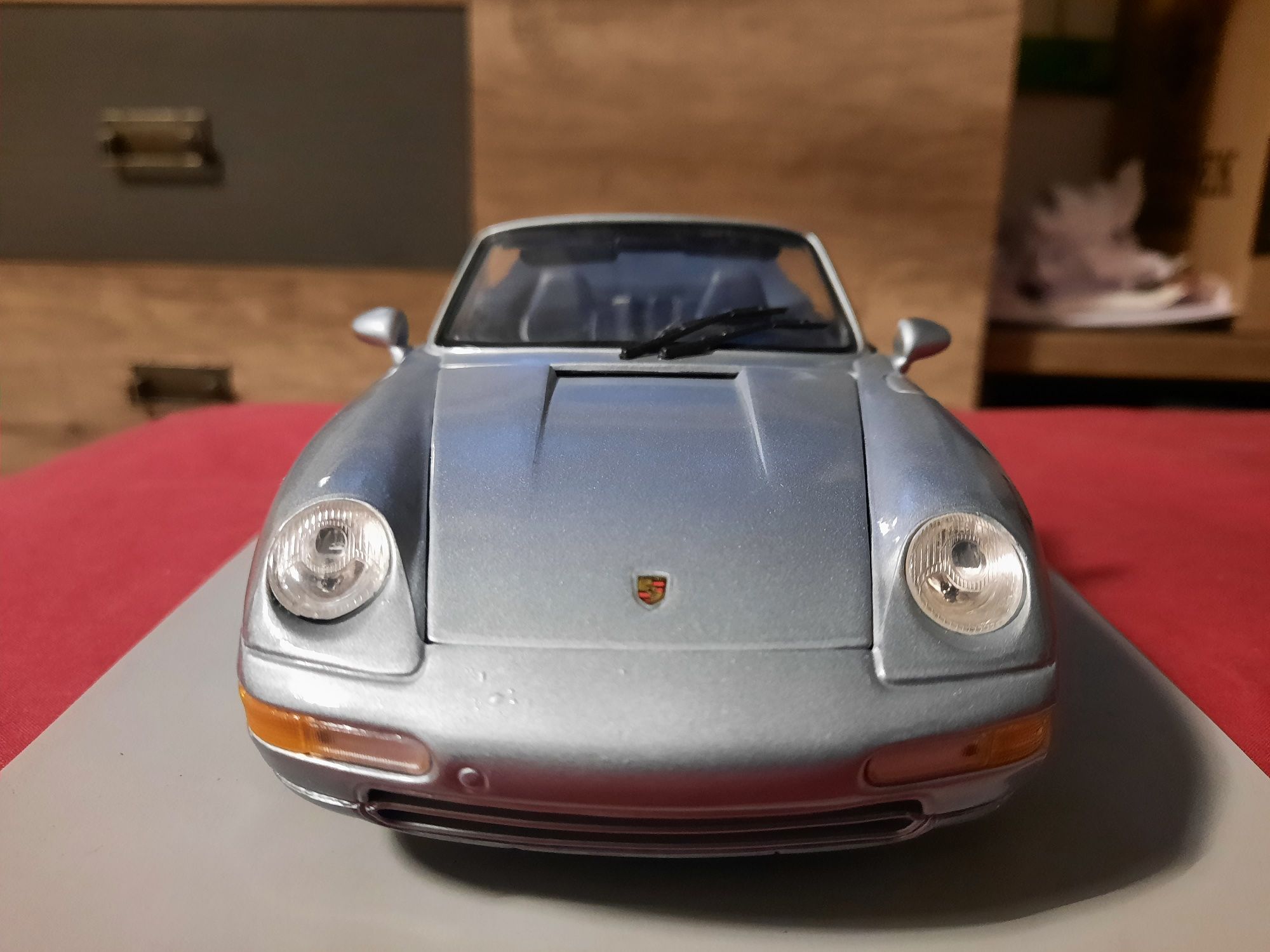 Auto Samochód Kolekcjonerski Porsche 911 Carrera Cabriolet Maisto 1:18