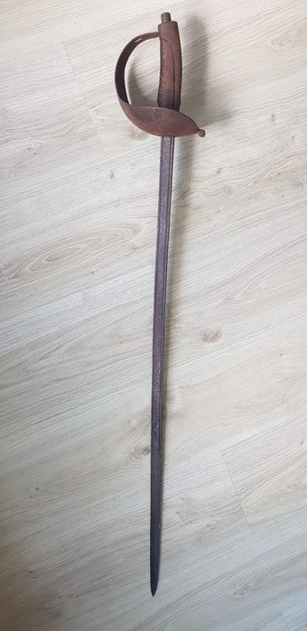 Espadas militares antigas