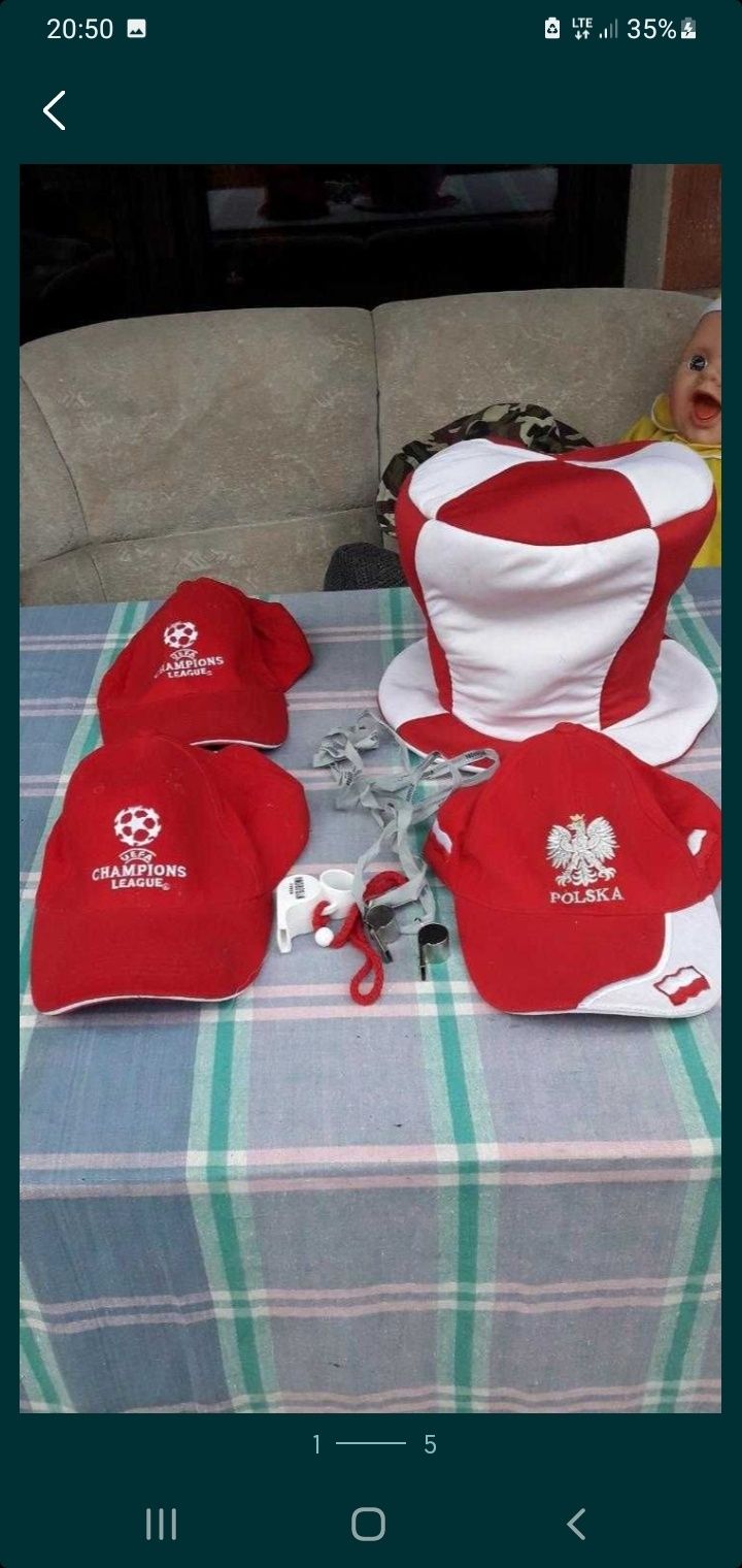Szalik kibica I czapki I flaga i gwizdek  z prl cena za wszystko