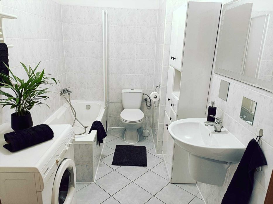 2pok 51m2 (widok na ogród), z miejscem parkingowym, niedaleko centrum