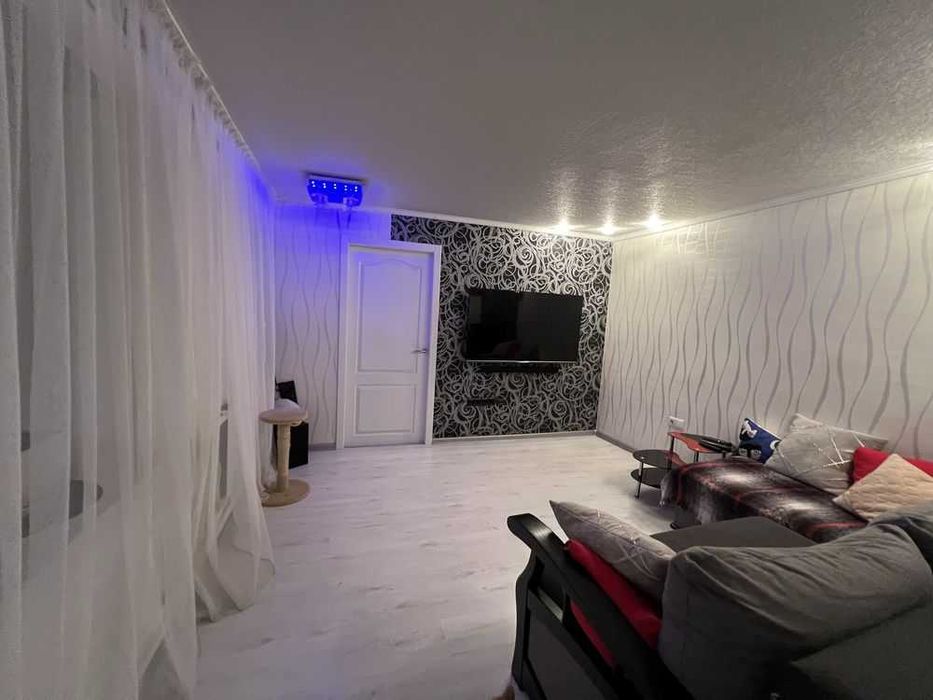 Продаж двох  будинків на одному дворі,  Рибальське, вул. Пишнівська