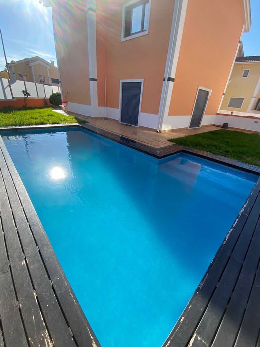 Limpeza e manutenção de piscinas – Sintra/Lisboa