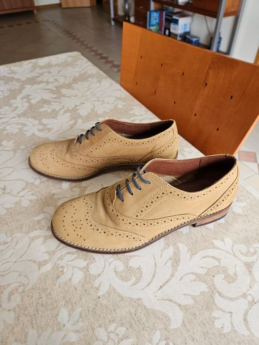 Sapatos Stefanel em camurça