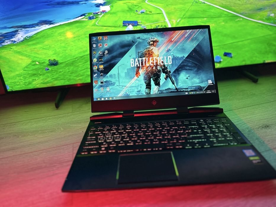 Ігровий ноутбук HP OMEN / 16 ГБ -ОЗУ 8 ядер видео Geforce GTX 1650-4Gb