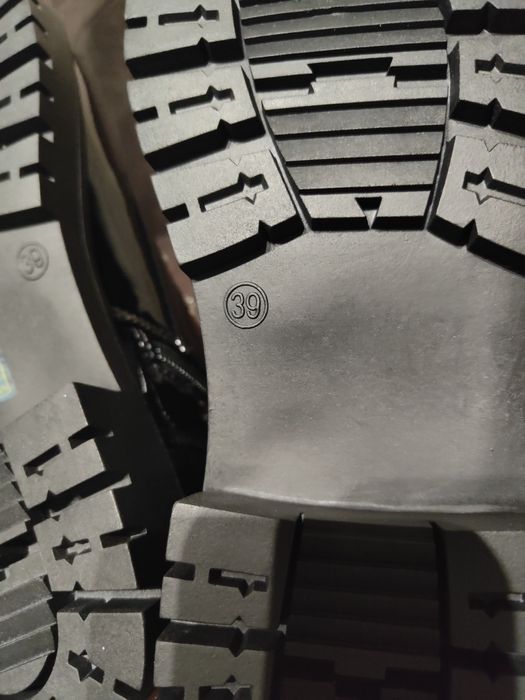 Nowe botki damskie ocieplane rozmiar 39