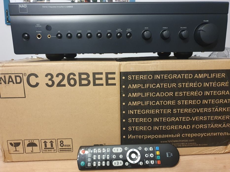 Wzmacniacz NAD, C326BEE