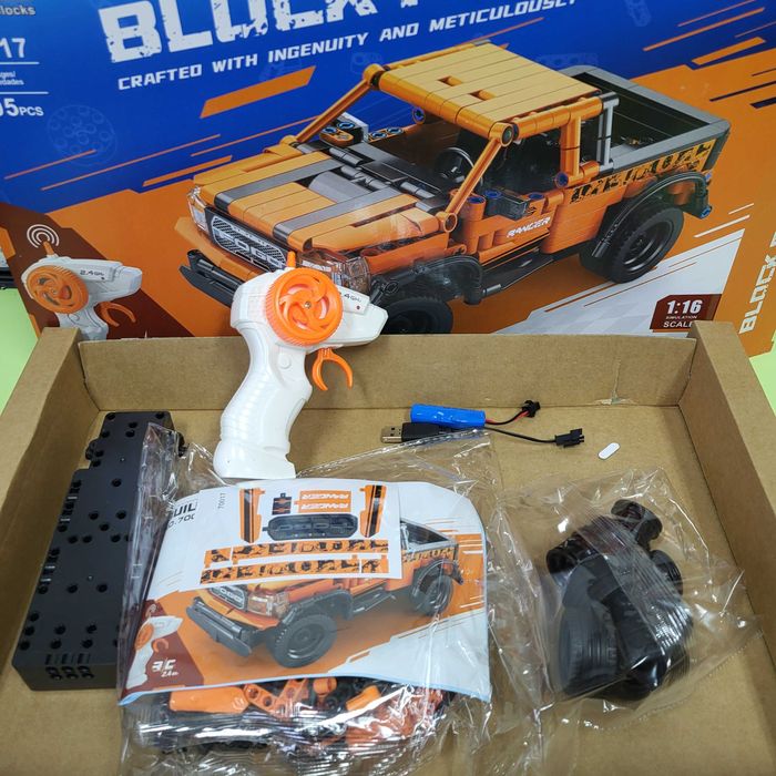 Лего на пульті керування Ford Raptor машинка на радіокеруванні пікап