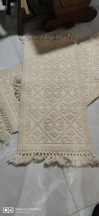 Trio de tapetes para quarto