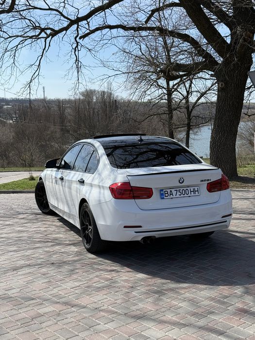 Продам BMW F30 328i 2015 Рестайлінг