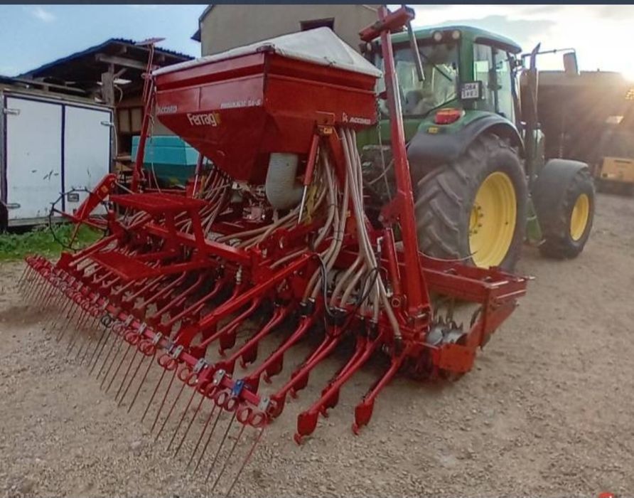 Zestaw uprawowo siewny kverneland accord