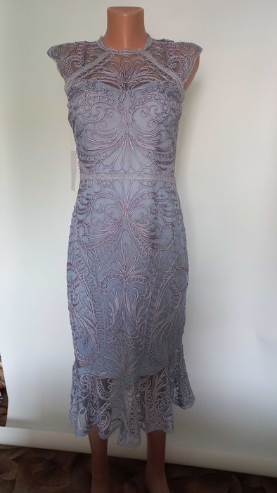 Вечірня мереживна сукня 46 розмір міді нова