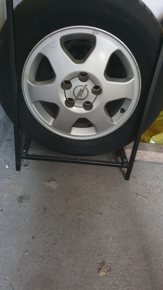 Alufelgi Opel z oponami
