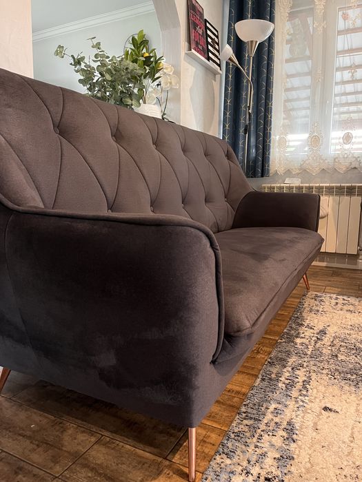 Sofa trzyosobowa stan bardzo dobry, kupiona w Agata Meble