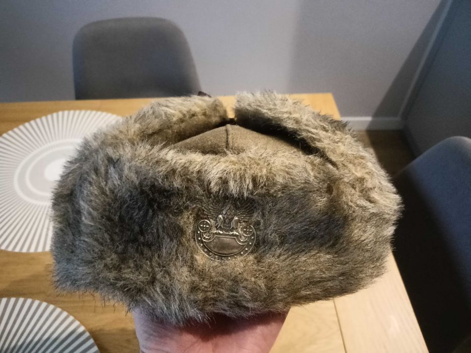 Czapka futrzana oficerska wojsk lądowych wzór 414/MON rozmiar 58