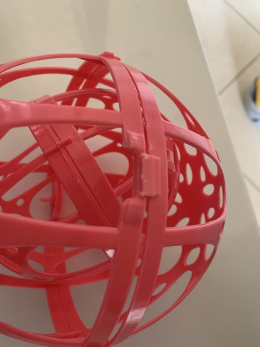 Kula do prania biustonosza