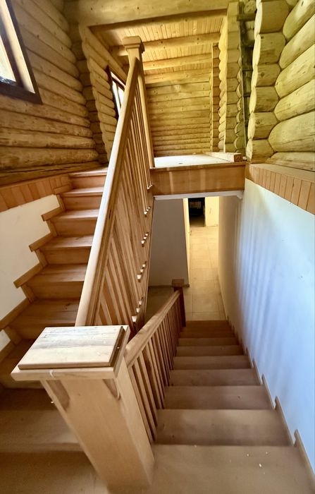 Будинок 290м2, Карпати, м. Свалява