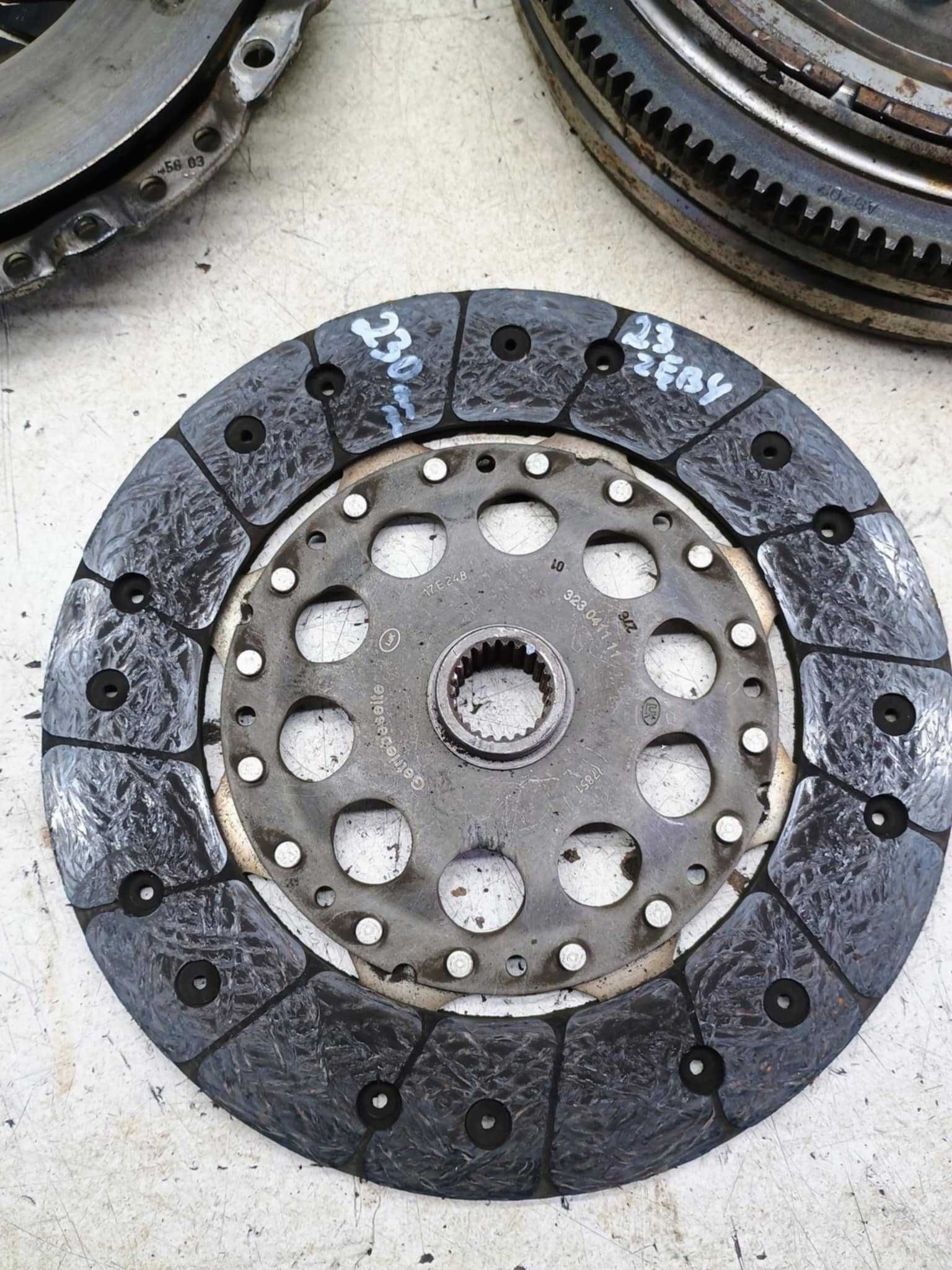 Sprzęgło dwumas tarcza docisk ŁADNE Audi A4 B5 VW Passat B5 1.8 turbo