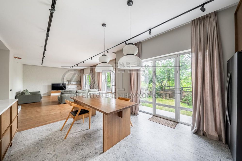 Аренда дома 220 м², 6 комнат, Голосеево, рядом с парком